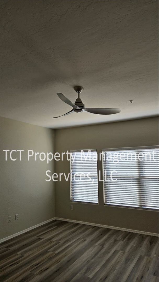 Building Photo - Newly Updated 2 Bedroom + den in Villages at Grayhawk!