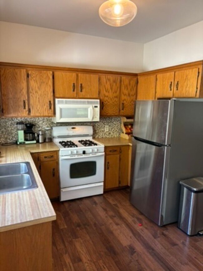 Building Photo - Rare Oasis: 2BR Home with Large Loft Area on 1.5 Acres Bordering National Forest and Fronting Dry...