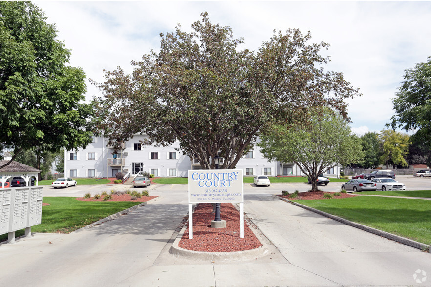 Primary Photo - Country Court Apartments