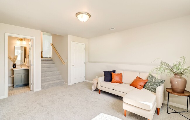 Building Photo - 3 Bed 2 Bath Single Family Home