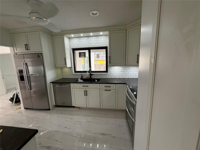 Building Photo - 11100 NW 21st St