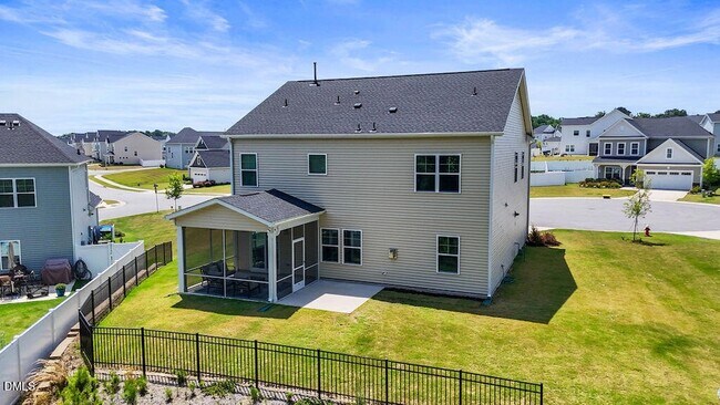 Building Photo - 1809 Delaney Hills Ln