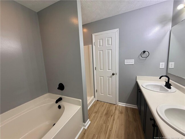 Building Photo - 109 Woodbine Dr