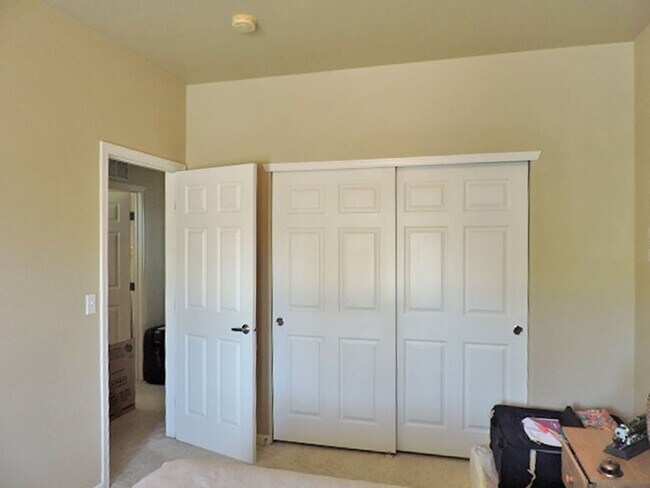 Building Photo - 4326 Alder Springs View