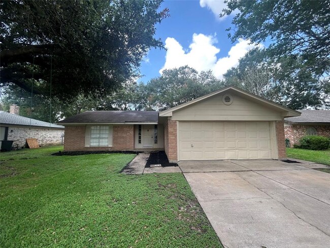 Primary Photo - 410 Pickford Dr