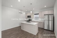 Building Photo - 1689 S W Temple St