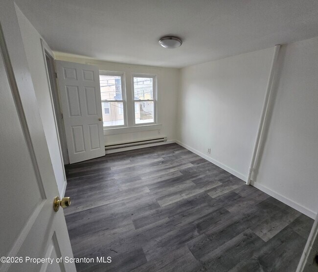 Building Photo - 1136 Luzerne St