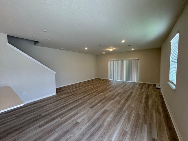 Building Photo - 3315 Canyon Bay Pt