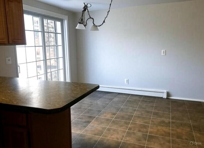 Building Photo - 19 Hawksbill Way