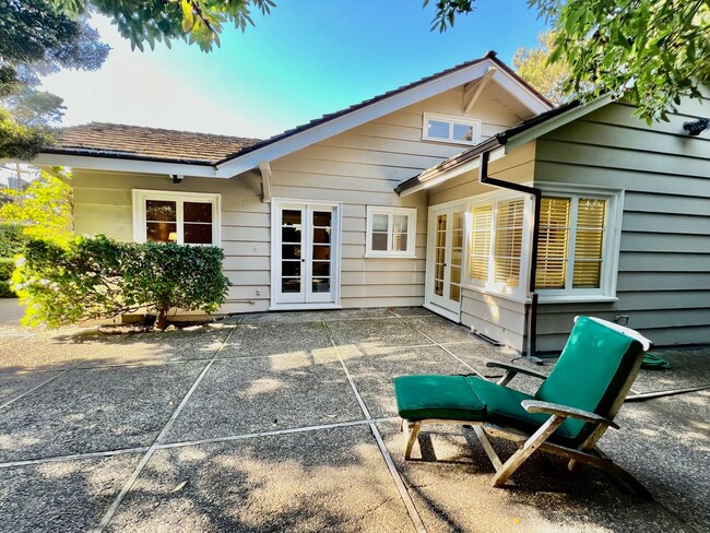 Building Photo - Charming and Accommodating Carmel-by-the-Sea Home coming soon!