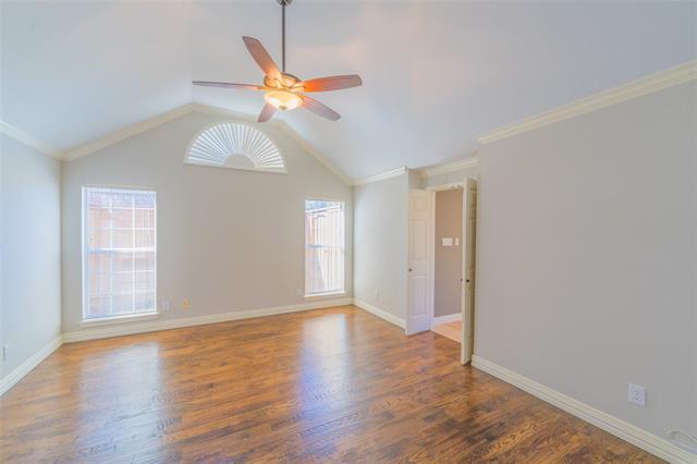 Building Photo - 3913 Overlake Dr