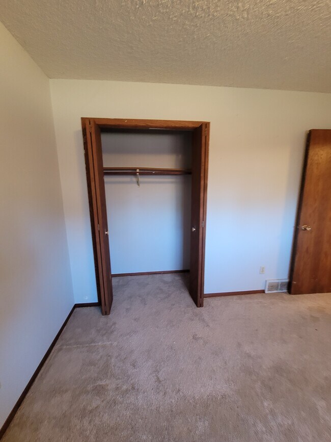 Building Photo - 240 Marvin Elwood Rd