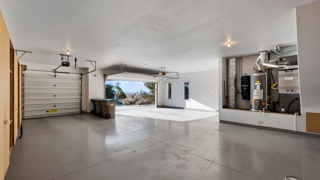 Building Photo - Beautiful Boise home