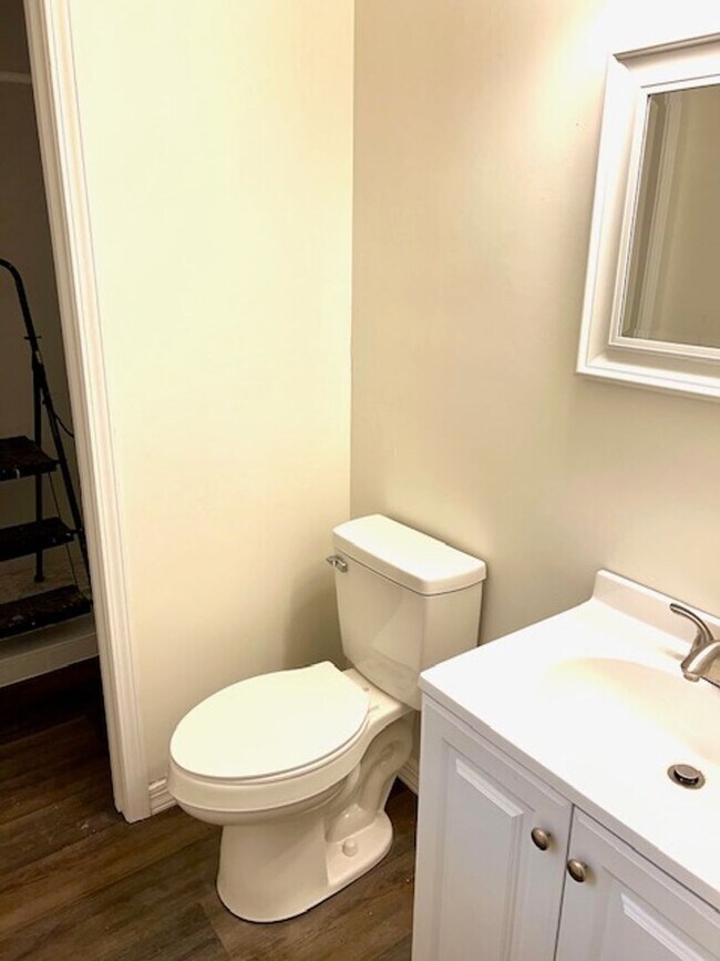 Building Photo - 3/2 brick home in Cottage Park Estates