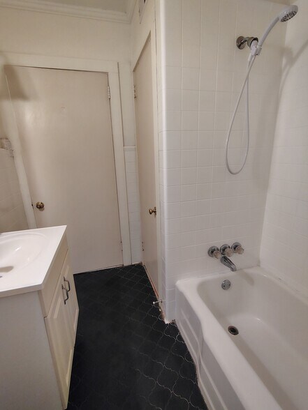 Bathroom - 121 3rd Ave NE