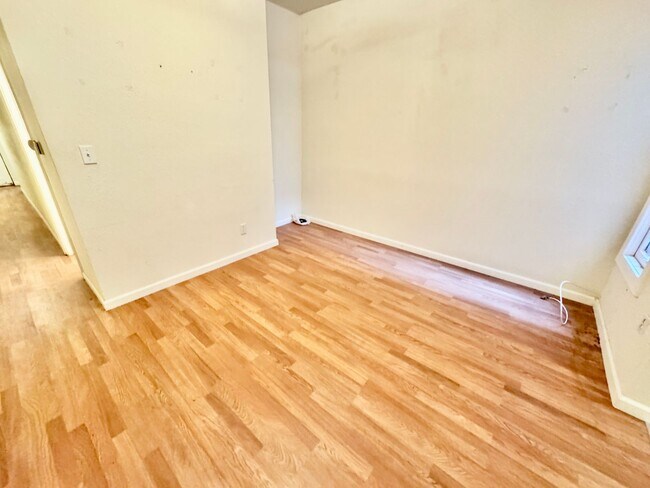 Building Photo - 712-716 Natoma Street