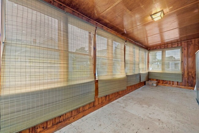 Building Photo - 152-154 Palmer Street Unit 2