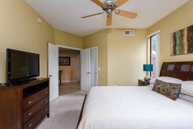 Building Photo - 6900 E Princess Dr