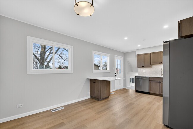 Building Photo - 500 Colgate Ct