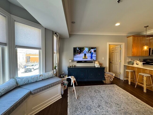 Building Photo - 531 Jefferson St