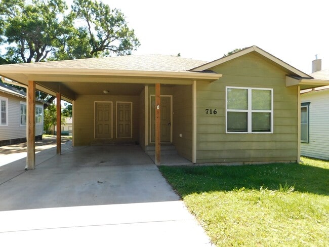 Primary Photo - Freshly updated 3 Bedroom, 2 Bathroom Home...