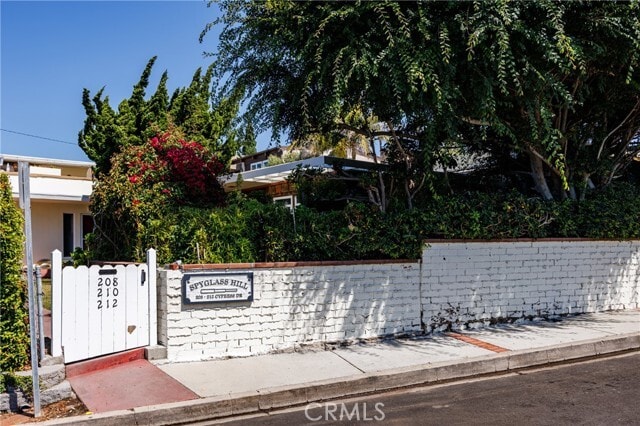 Building Photo - 210 Cypress Dr