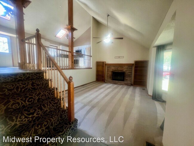 Building Photo - 3 br, 2 bath House - 1100 NE Ball Dr