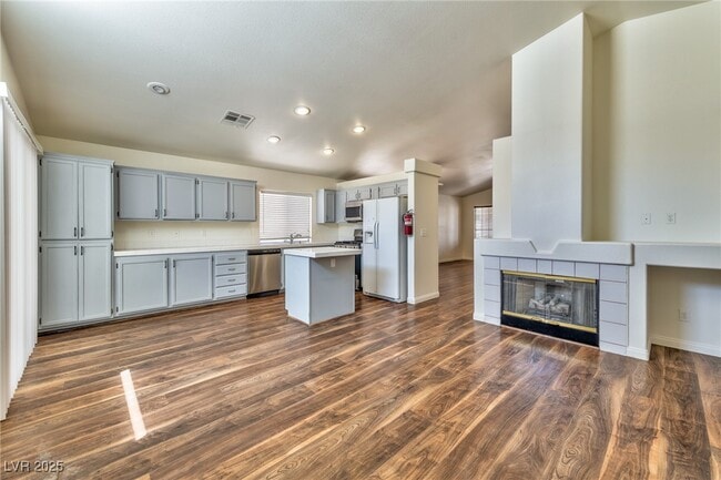 Building Photo - 5537 Oakwood Ridge St