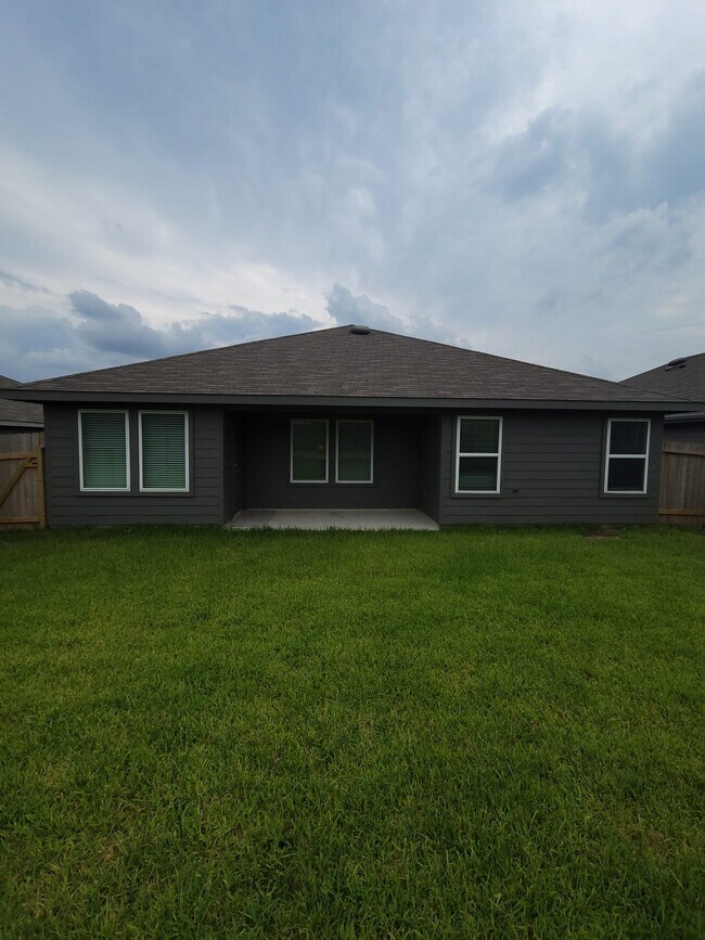 Building Photo - Magnolia