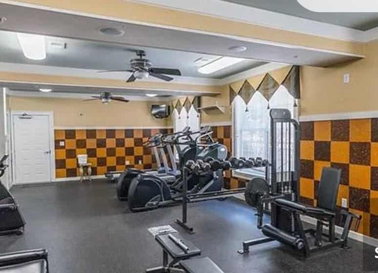 Building Photo - 4221 W Spruce St