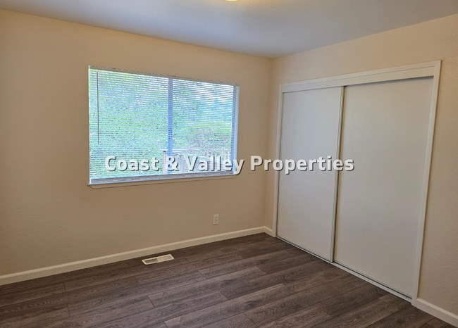 Building Photo - Beautiful Prunedale Home for RENT!!!