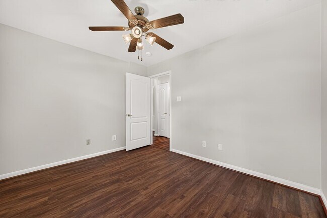 Building Photo - 11814 Copperas Creek Dr