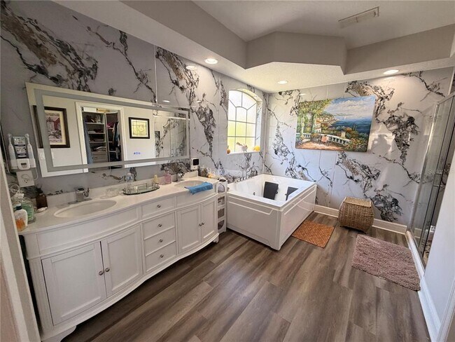 Building Photo - 2298 Viehman Tr