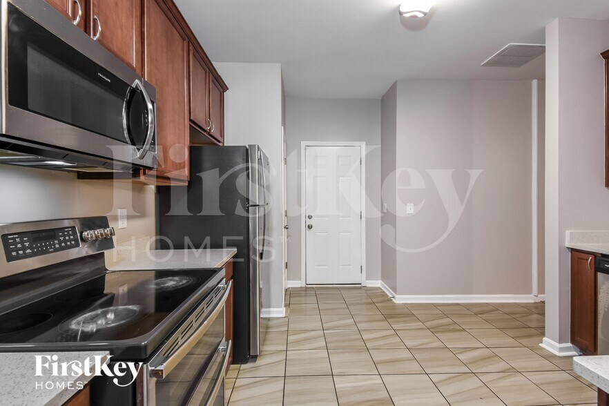 Building Photo - 310 Alcovy Way