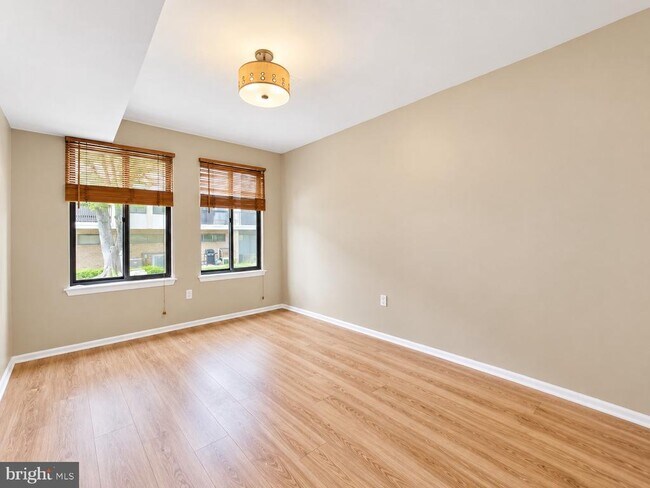 Building Photo - 5 Aspen Way