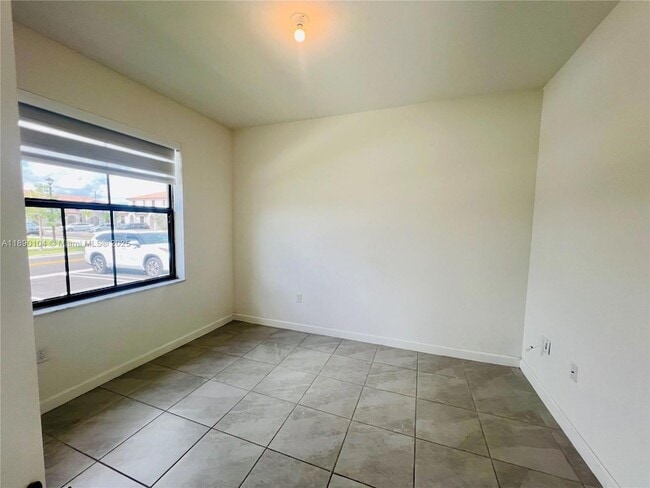 Building Photo - 11805 SW 246 Terrace