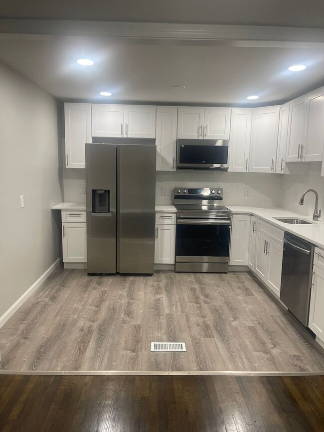 Building Photo - 4803 Paulson Dr