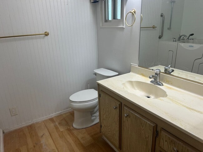 Building Photo - 2 bedroom long term rental in Sun Lakes