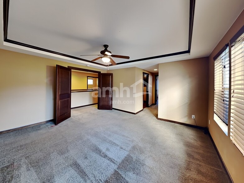 Building Photo - 9421 203rd Street Ct E