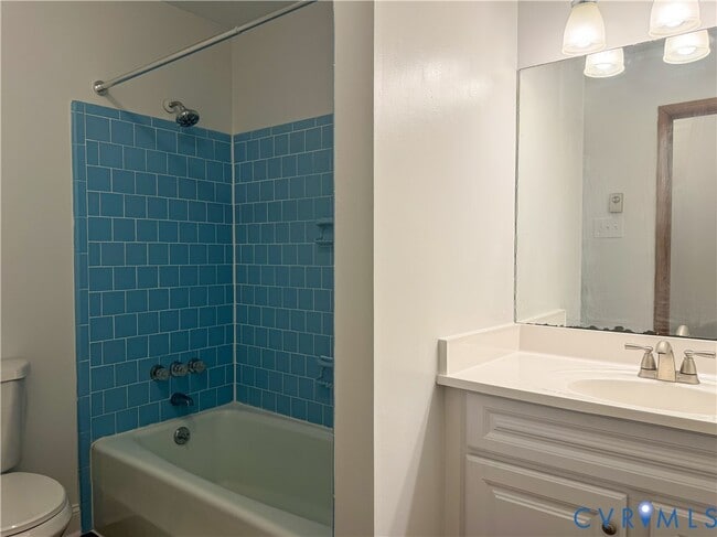 Building Photo - 101 Lyons Ave