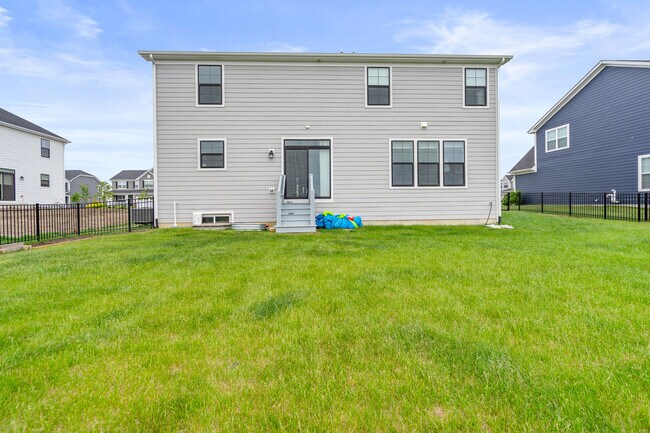 Building Photo - 16609 S Silo Bnd Dr