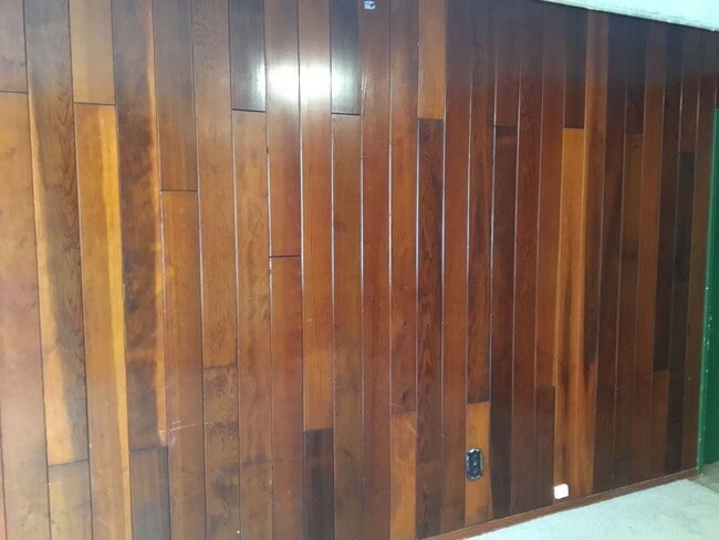 Building Photo - UNIVERSITY MID CENTURY