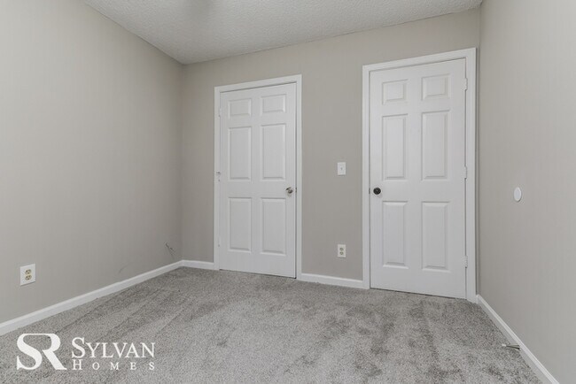 Building Photo - Come view this lovely home