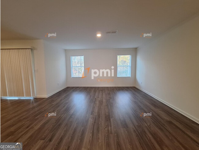 Building Photo - 516 Liberty Hall Dr