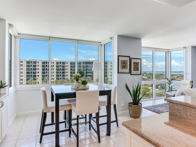 Building Photo - 660 Island Way