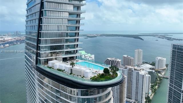 Building Photo - 300 Biscayne Boulevard Way