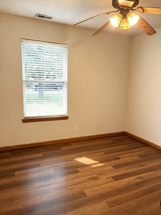 Building Photo - 4327 Hadley Ct