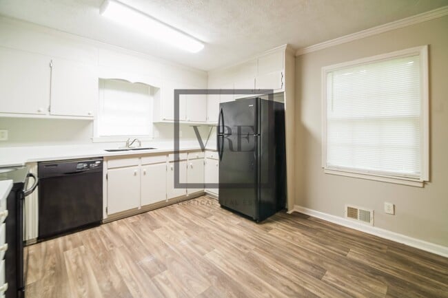 Building Photo - 4681 E Glen Ridge Cir