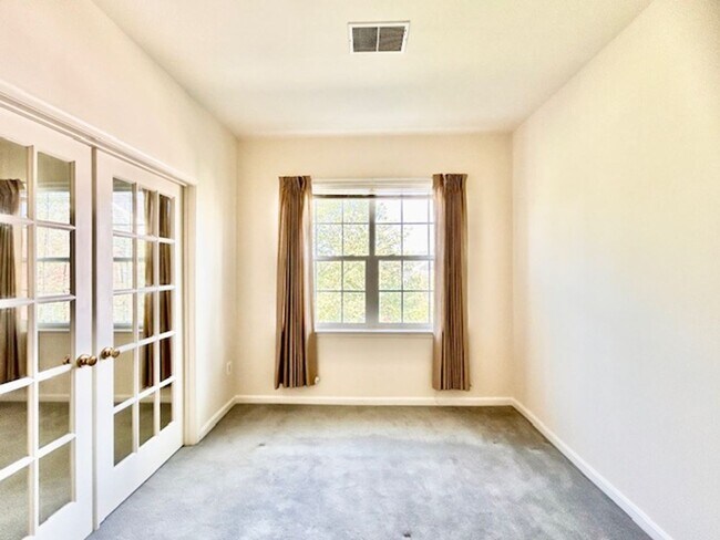 Building Photo - 13027 Middlebrook Road