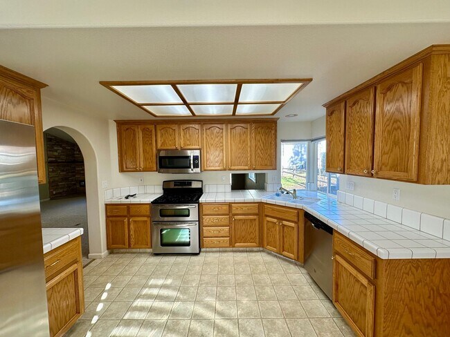 Building Photo - 2 Bedroom 2 bathroom House in Morgan Ranch